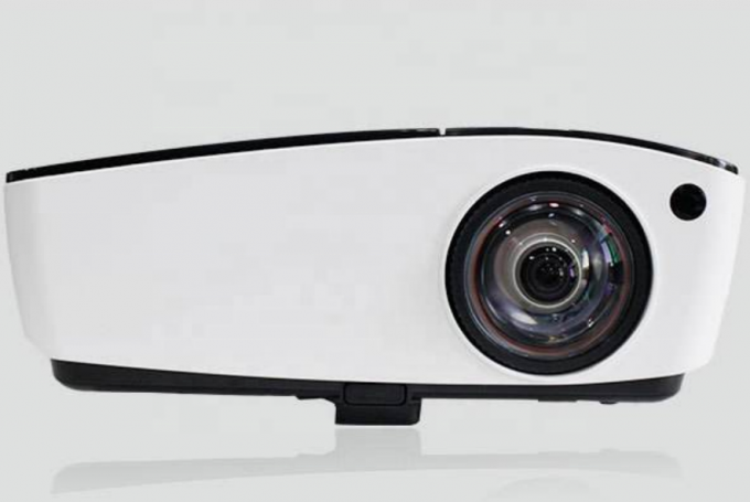 Ultra HD 4K Laser Short Throw Projector 4000 ลูเมนส์ โปรเจคเตอร์สมาร์ท สําหรับโรงเรียนและบริษัทในครอบครัว 1