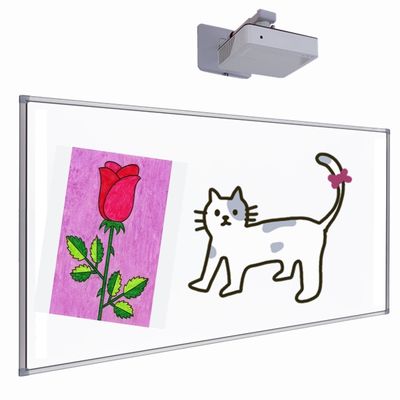 บอร์ดโปรเจคเตอร์อินเตอร์เอ็กติวกระยะ 102 นิ้ว สําหรับห้องเรียนของโรงเรียน จากโรงงาน iBoard