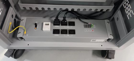 CE AC ชาร์จ DC ชาร์จ และ USB Type-A Type-C Vault Storage IPad คันชาร์จมือถือ ตู้ชาร์จพร้อมล้อ