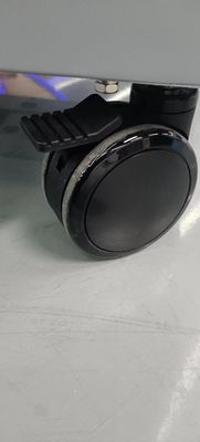 CE AC ชาร์จ DC ชาร์จ และ USB Type-A Type-C Vault Storage IPad คันชาร์จมือถือ ตู้ชาร์จพร้อมล้อ