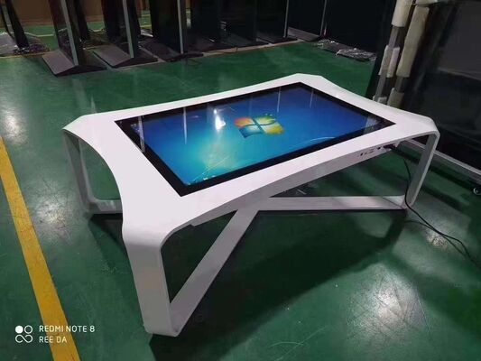 32 นิ้ว Android PC คาปาซิทีฟทัชเทเบิล พอร์ต USB สำหรับเด็กเล่นเกม ผู้สอนในโรงเรียน