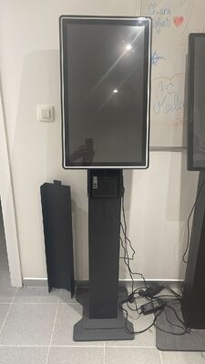 จอแสดงผลป้ายดิจิทัลแบบตั้งพื้นขนาด 23.8 27 32 นิ้ว ตู้โฆษณาแบบตั้งพื้น