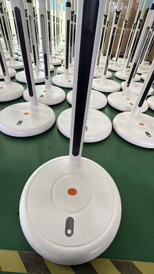 ทีวีหน้าจออัจฉริยะไร้สายขนาด 23.8 นิ้ว พร้อมหน้าจอสัมผัสแบบ Capacitive 10 จุด และแบตเตอรี่ในตัว (5-6 ชั่วโมง)