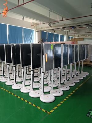 มัลติทัช LCD Smart Board 32 นิ้ว โมบายบีดีโอประชุมออนไลน์โชว์การเรียนการสอน จอจอจอสําหรับเครื่องเล่นสื่อ