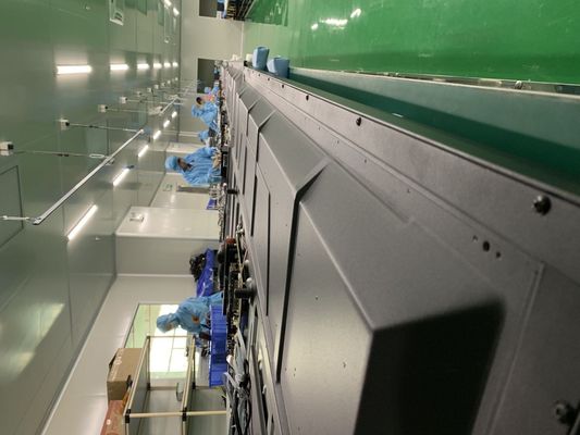 กระดานอัจฉริยะแบบโต้ตอบขนาด 65 นิ้ว ปากกาและนิ้วสัมผัส แผงสัมผัสแบบโต้ตอบ LCD 4k กระดานอัจฉริยะดิจิทัลแบบโต้ตอบสำหรับโรงเรียนการสอน