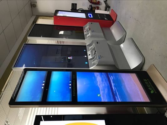CE FCC LED Kiosk Display อินเตอร์เอคทีฟ ไดจิทัล ไซเนจ์ ระบบหน้าต่างสําหรับโฆษณาธุรกิจ