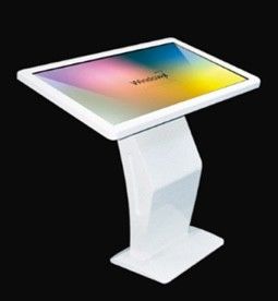 ชั้นยืน CE FCC LED 43 นิ้ว Kiosk Display อินเตอร์เอคทีฟ ทัช ดิจิตอล สายป้าย ระบบหน้าต่างสําหรับโฆษณาธุรกิจ