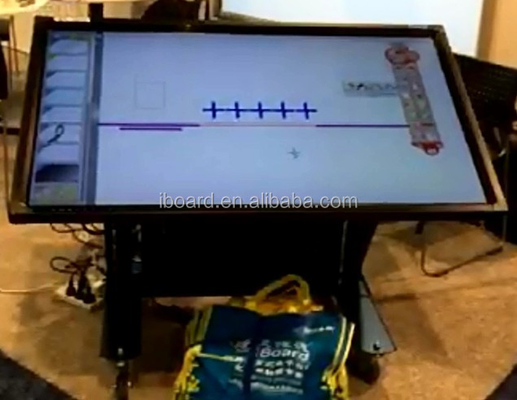 CE FCC LED Kiosk Display อินเตอร์เอคทีฟ ไดจิทัล ไซเนจ์ ระบบหน้าต่างสําหรับโฆษณาธุรกิจ