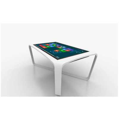 CE 6 จุด LED Kiosk Display อินเตอร์เอคทีฟ ไดจิทัลไซน์ 60HZ สําหรับการโฆษณาธุรกิจ